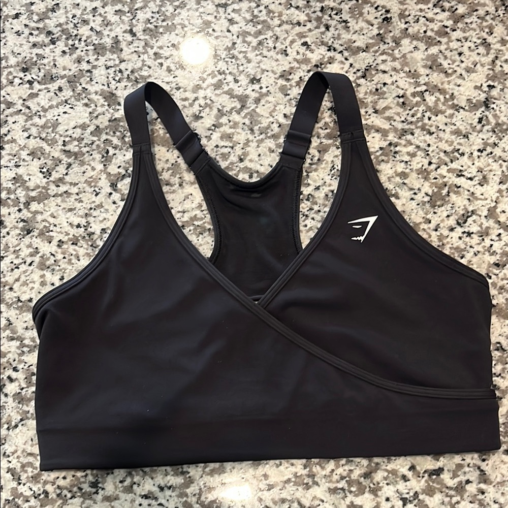 GymShark Crossover Racerback Sports Bra in Black Size L